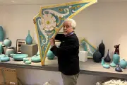 Stéphane Montalto, céramiste MOF, primé pour les fresques du Café de Paris