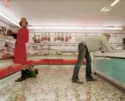 Supermarché : nouveau lieu de rencontres amoureuses ?