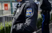 États-Unis : un jeune de 22 ans abattu par la police après avoir sonné à la mauvaise porte