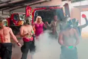Teaser Dirty Dancing des pompiers de Grasse : 100 000 vues