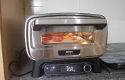 Test du four à pizza électrique Ninja Artisan : polyvalence et performance