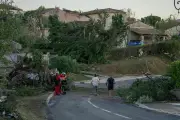 Tornade dévaste Pomas dans l'Aude : dégâts et solidarité