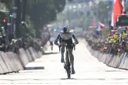Tour de France : Vollering, maillot jaune à 8 secondes