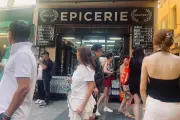 Touristes sur la Côte d'Azur : comment gérer son budget resto