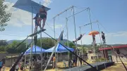 Trapèze volant et spectacles au festival Un été avec les saltimbanques