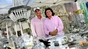 Trois générations d'antiquaires Crépy à la foire de Barjac