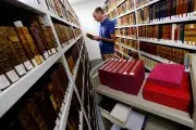 Trésors cachés de la médiathèque d'Antibes : manuscrits, dictionnaires et ouvrages rares