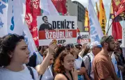 Turquie : l'humoriste Deniz Goktas de nouveau incarcéré