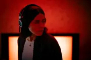 Undertone : Ian Tuason donne mal au casque