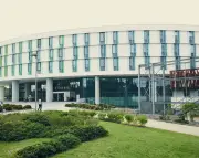 Urgences d'Orléans : une élue de 85 ans dénonce six jours sur un brancard