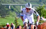 Ventoux : Vollering en embuscade, Reusser sous pression