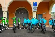 Vélos en libre-service à Villefranche-sur-Mer : 40 biclous Lime et Pony