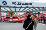 Volkswagen à Zwickau : colère contre une fermeture jugée politique