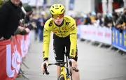 Vuelta 2026 : Brennan s'impose à Manosque, Pogacar garde le rouge