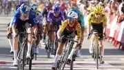 Vuelta 2026 : Bryan Coquard remporte une étape, Pogacar abandonne