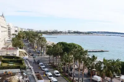 Arraché de collier à Cannes : 2 ans ferme pour le voleur