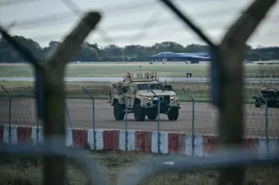 Attaque déjouée contre une base militaire en Angleterre : cinq suspects en garde à vue