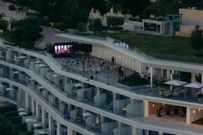 Cinéma en plein air au Maybourne Riviera : succès et reconduite en 2027