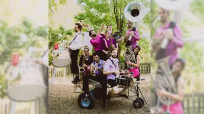 Cirque et musique fusionnent dans La fanfare acrobatique à Alès
