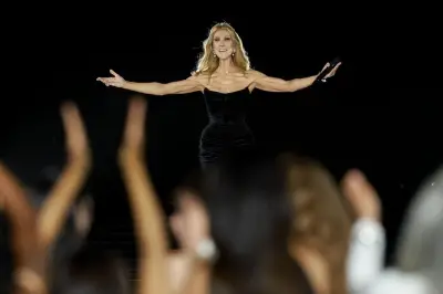 Céline Dion ouvre en chantant la fashion week parisienne