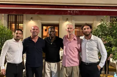 Emily in Paris : le casting dîne au restaurant Noto à Nice