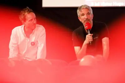 Guillaume Meurice à Nice : humour, politique et passes d'armes avec Ciotti