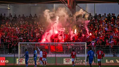 Incident en tribunes : Nîmes gagne 4-0 mais frôle la sanction
