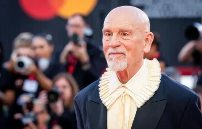 John Malkovich annule sa pièce en Israël après une fausse citation
