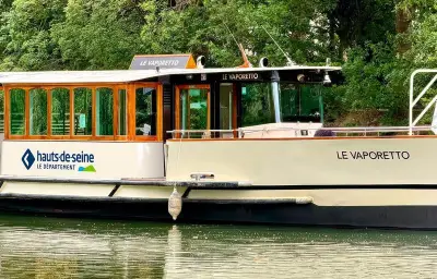Le Vaporetto, navette fluviale zéro émission, relie Boulogne à Issy