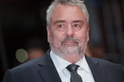 Luc Besson dénonce la décapitation d'un cerf sur sa propriété