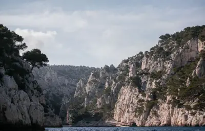 Marseille : une femme de 65 ans meurt après une chute de 30 mètres dans les calanques