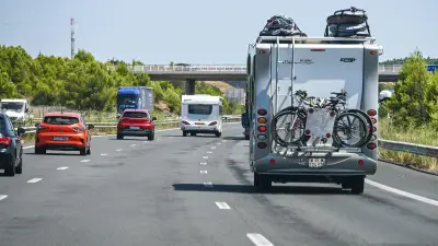 Miracle sur l'A6 : un forain survit après avoir été percuté par un minibus