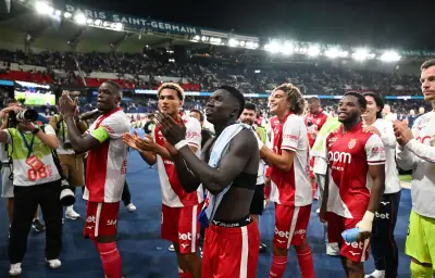 Monaco leader de Ligue 1 après sa victoire au PSG