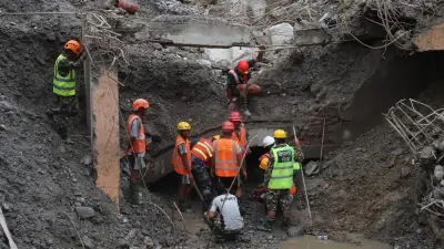 Népal : deux ouvriers sauvés vivants d'un tunnel 9 jours après la crue