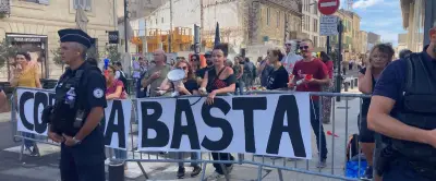 Première manifestation anticorrida à Nîmes : une trentaine de manifestants
