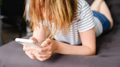 Réseaux sociaux : la France notifie une nouvelle version à Bruxelles