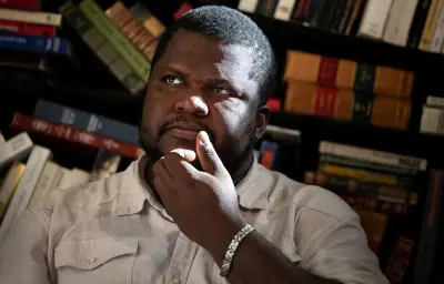 Thélyson Orélien interrompt sa tournée et retourne au Québec