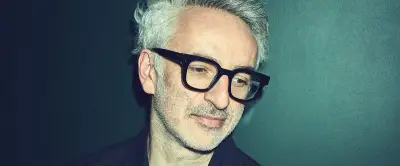 Vincent Delerm à Nîmes : la célébration au cœur de son spectacle