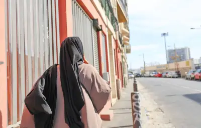 Voile : le RN maintient son projet d'interdiction malgré les obstacles