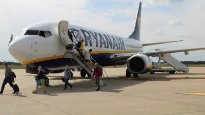 Vol Charleroi-Nîmes : le pilote remet les gaz à cause d'un avion sur la piste
