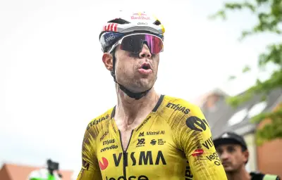Vuelta : Van Aert s'impose au sprint sur la 15e étape