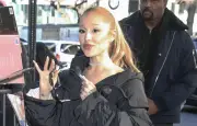 Ariana Grande modifie les paroles de Thank U, Next pour Ricky à Londres