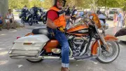 Béziers : les Brescoudos transforment les allées Paul-Riquet en route 66