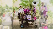 Cirque et musique fusionnent dans La fanfare acrobatique à Alès