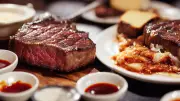Cyberharcèlement : un restaurateur parisien ciblé pour sa viande halal