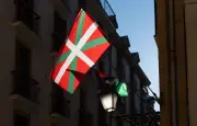 Fresque Txomin Olhagaray : 500 personnes mobilisées à Itxassou