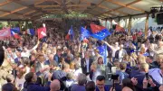 Glucksmann acclamé aux Rencontres de la gauche de Bram