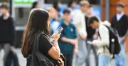 Interdiction du portable au lycée : une mesure aux effets limités