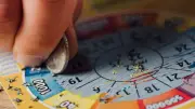 Jackpot de 2 millions : elle retourne travailler incognito