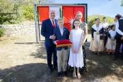 Jacques de Monaco reçoit les clés des Baux-de-Provence